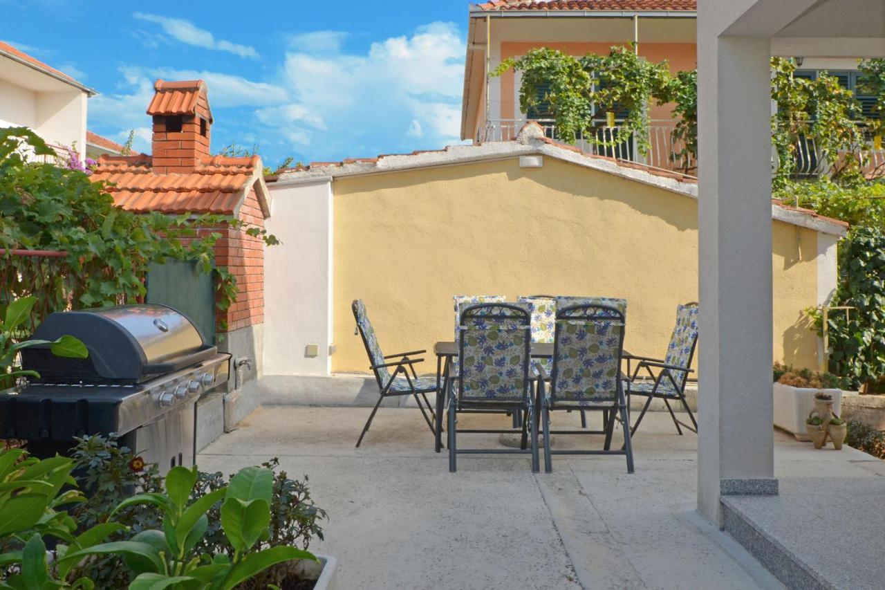 Villa Maros Marina Exterior photo