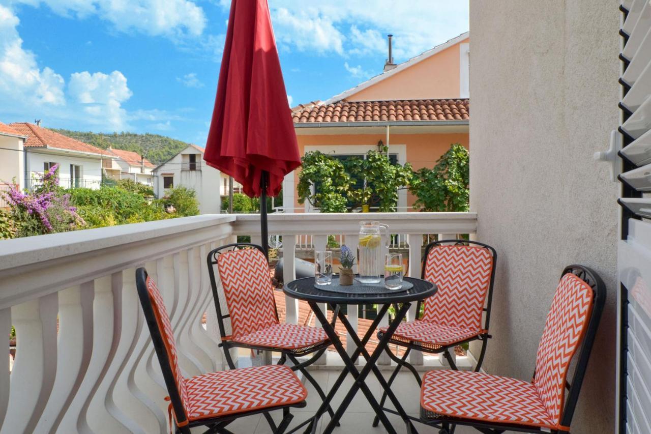 Villa Maros Marina Exterior photo