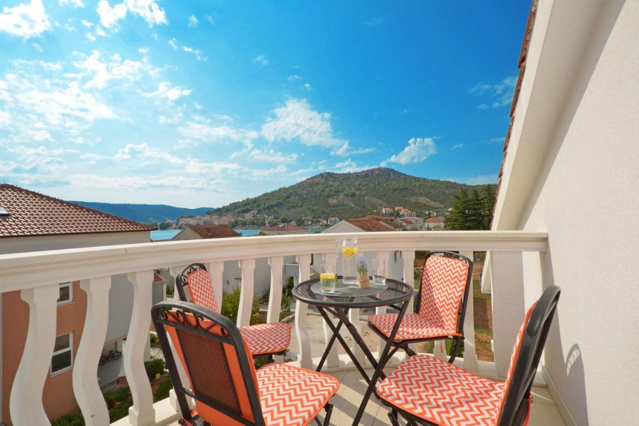 Villa Maros Marina Exterior photo