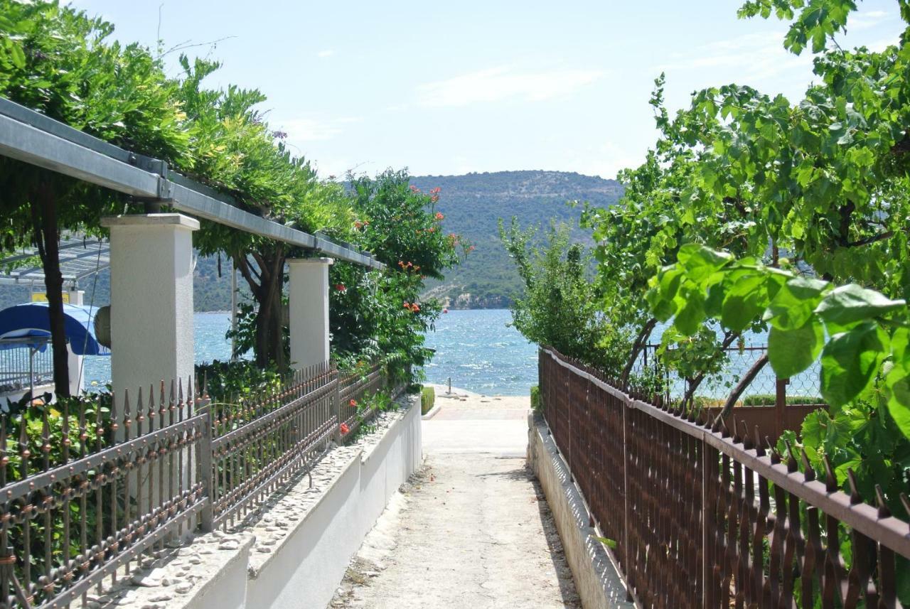 Villa Maros Marina Exterior photo